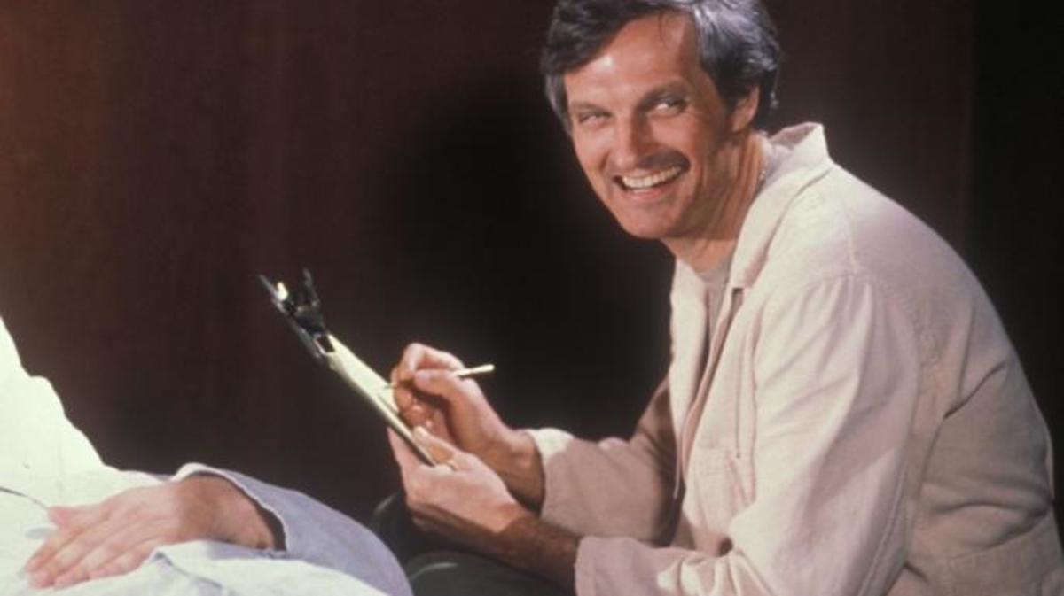 Photo of Why the Real-Life Hawkeye Pierce Hated ‘M*A*S*H’